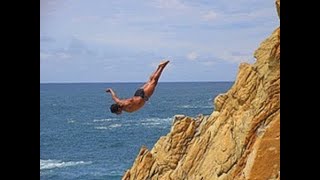 ACAPULCO MEXICO  THE CLIFF DIVERS OF LA QUEBRADA [upl. by Jordan]